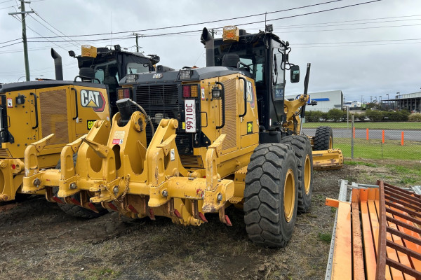 2021 Caterpillar  140M Grader Graders Image 4