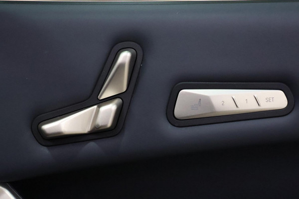 2022 BMW iX I20 xDrive40 SUV image 11
