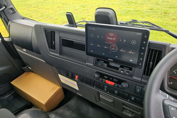 2025 Isuzu FRR 110-240 AM D53 Cab Chassis Image 17
