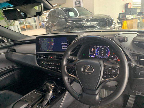2022 Lexus ES AXZA10R ES250 Luxury Sedan image 13