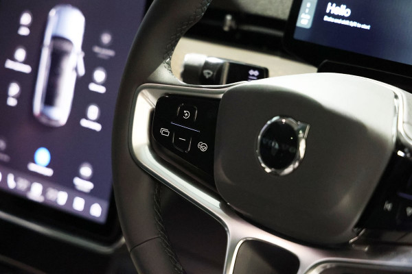 2026 Volvo EX90  Ultra Twin Motor Performance SUV Image 8