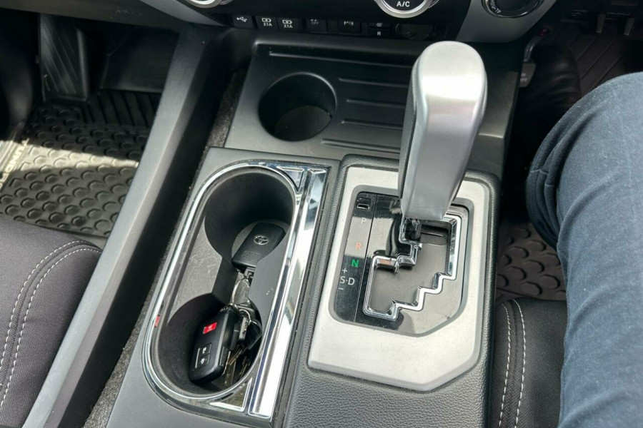 2021 Toyota Tundra - IMPORT Cab Chassis Image 25