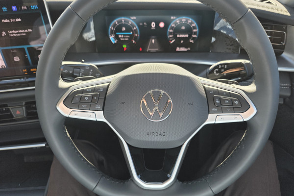 2025 Volkswagen Tayron R4 110TSI Life SUV Image 25