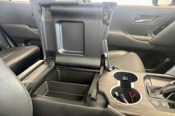 2022 Toyota LandCruiser FJA300R VX SUV Image 34