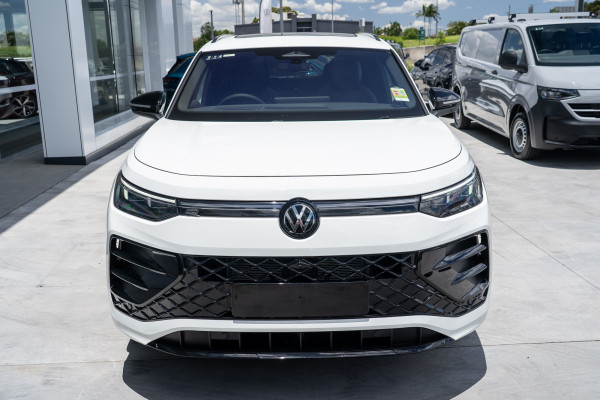 2025 Volkswagen Tayron R4 195TSI R-Line SUV Image 4