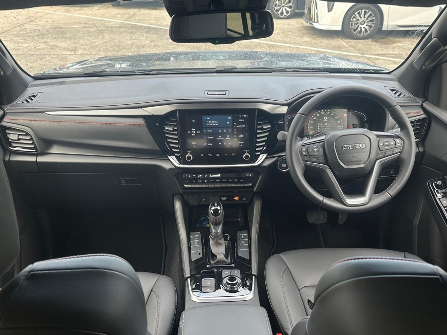 2026 MY25.5 Isuzu MU-X RJ X-TERRAIN SUV Image 21