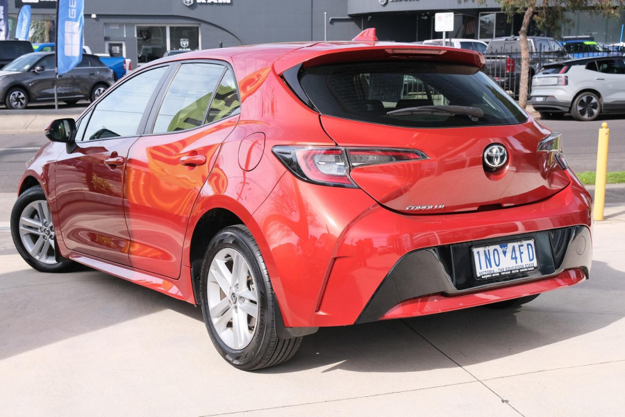 2018 Toyota Corolla MZEA12R Ascent Sport Hatch Image 2