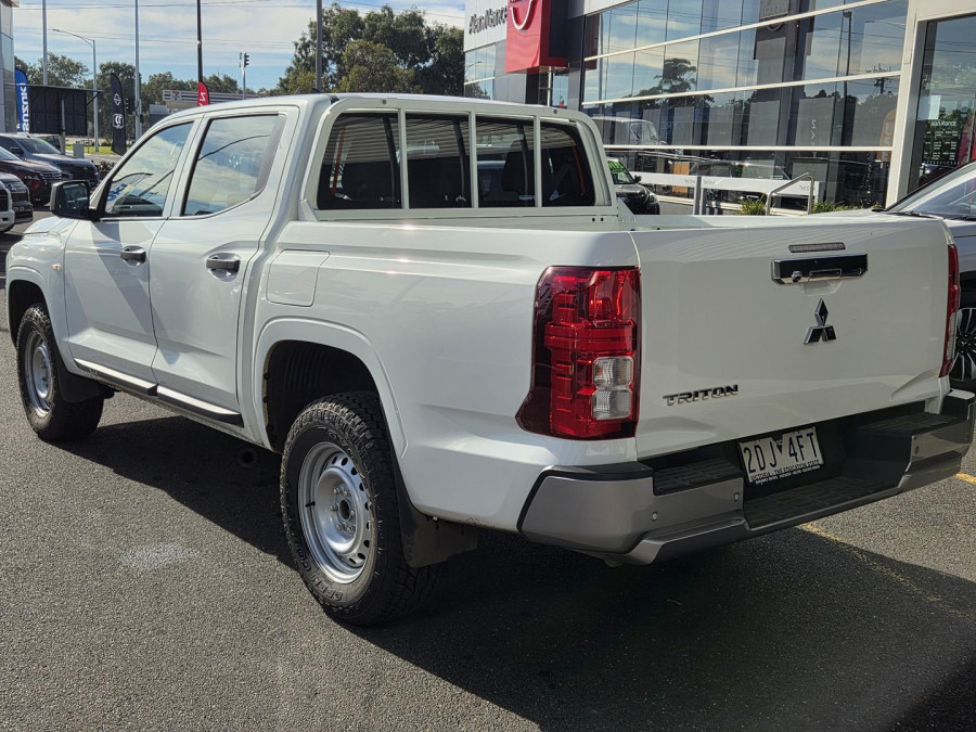 2025 Mitsubishi Triton MV GLX Ute Image 6