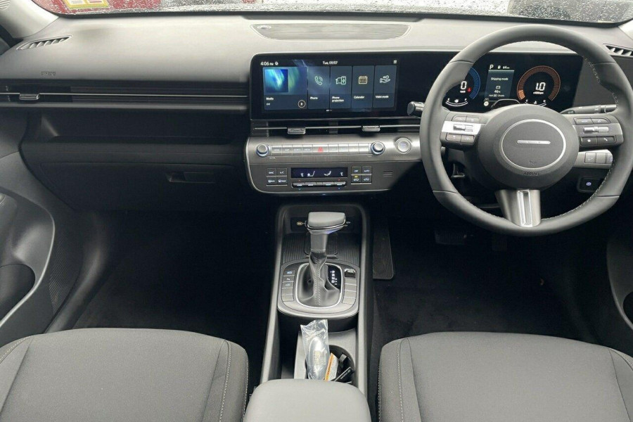 2025 Hyundai KONA SX2.V2 Hybrid Premium SUV Image 8