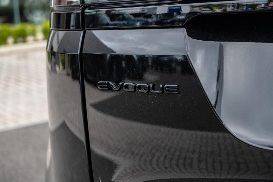 2026 MY26.5 Land Rover Range Rover Evoque L551 P300e Autobiography SUV
