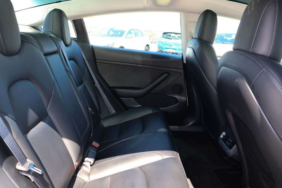 2022 Tesla Model 3  Rear-Wheel Drive Sedan Image 10