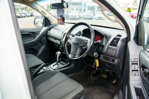 2018 MY17 Isuzu D-MAX MY17 SX Cab Chassis Image 12