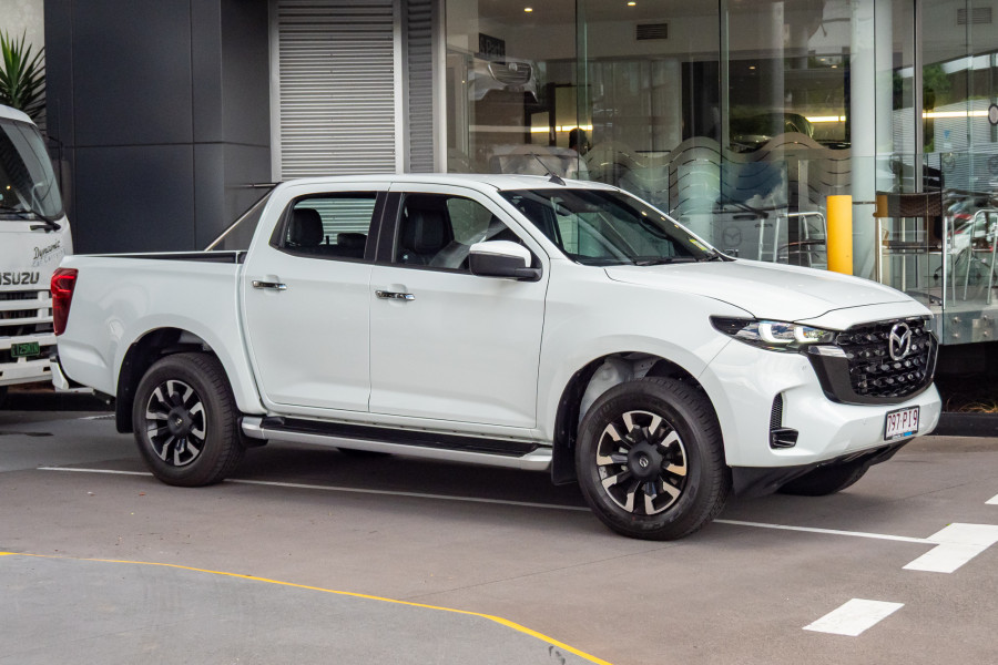 2025 Mazda BT-50 TF GT Cab Chassis Image 3