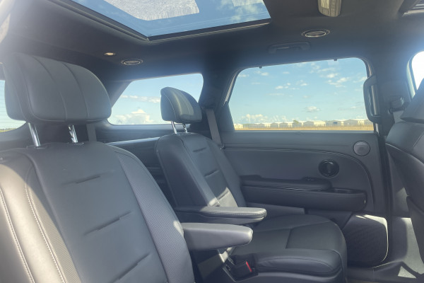 2027 Hyundai Palisade Calligraphy Black Ink SUV Image 14