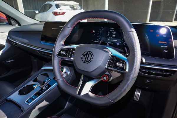 2025 MG MG7 IP42 Essence Sedan Image 5