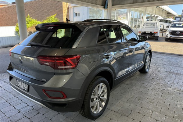 2025 Volkswagen T-Roc D11 CityLife SUV Image 6