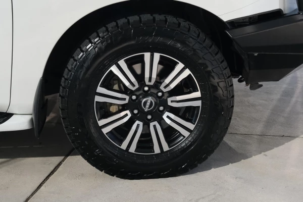 2023 MY22 Nissan Patrol Y62 Ti SUV Image 6