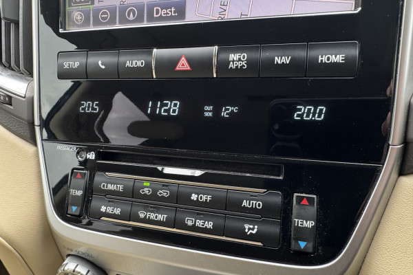 2017 Toyota LandCruiser VDJ200R Sahara SUV Image 35