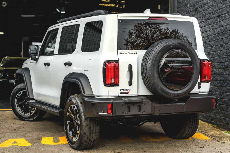 2026 GWM Tank 300 P01 Lux Hi4-T PHEV SUV Image 4