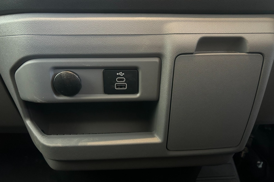 2024 MY23.75 Ford Transit Custom AV Trend LWB Van Image 21