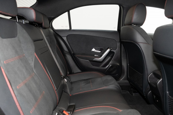2025 Mercedes-Benz A-Class A200 Sedan image 3