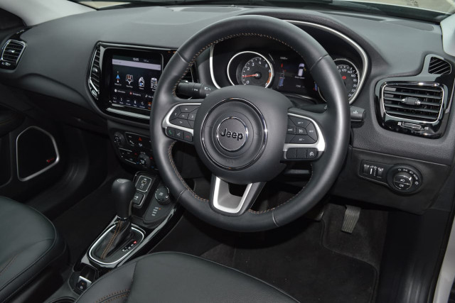 2018 Jeep Compass Limited 7 of 26