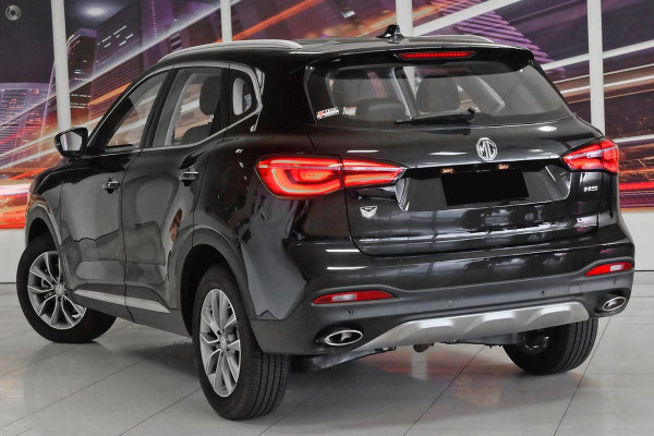 2024 MG HS SUV