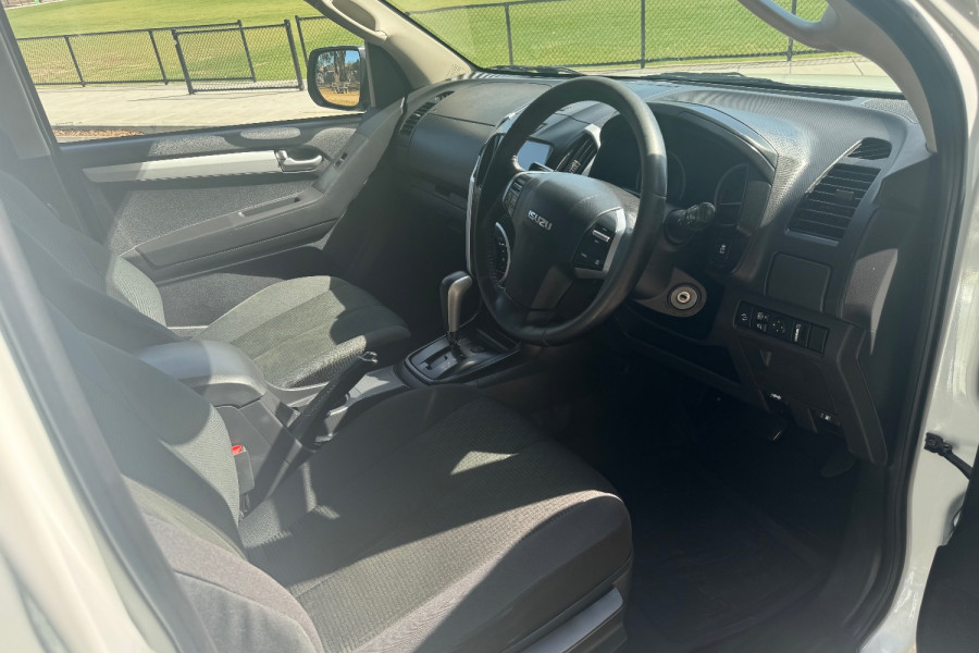 2017 Isuzu D-MAX MY17 LS-U High Ride Ute Image 13