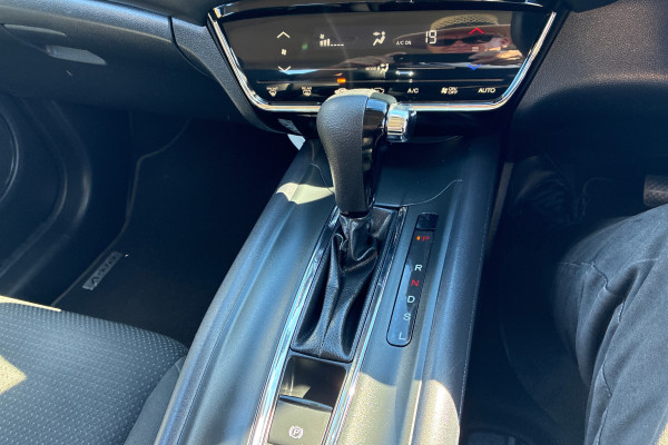 2020 MY21 Honda HR-V  VTi SUV Image 17