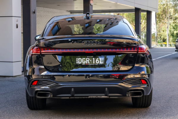 2025 Audi A5 B10 TFSI 150kW S line Sedan image 5