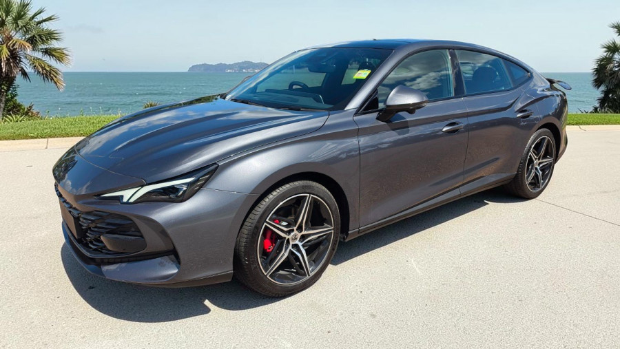 2025 MG MG7  Essence Sedan Image 7