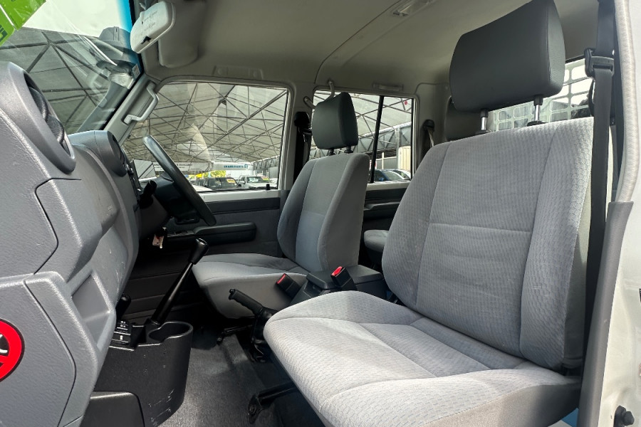 2020 Toyota LandCruiser VDJ79R GXL Double-Cab Cab-Chassis Image 10