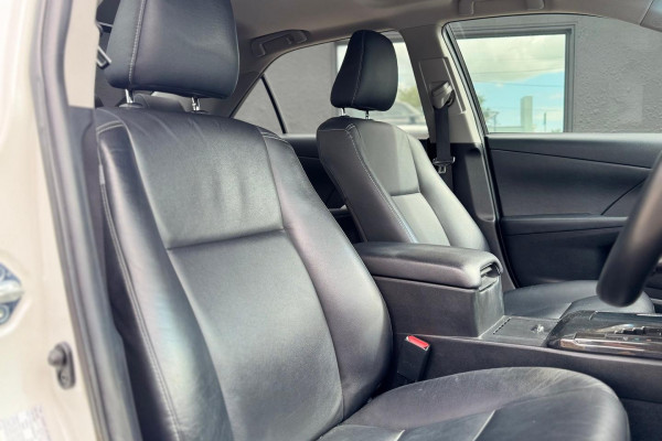 2017 Toyota Aurion GSV50R Presara Sedan Image 15