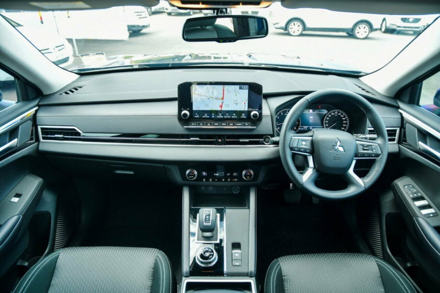 2023 MY24 Mitsubishi Outlander ZM LS SUV Image 18