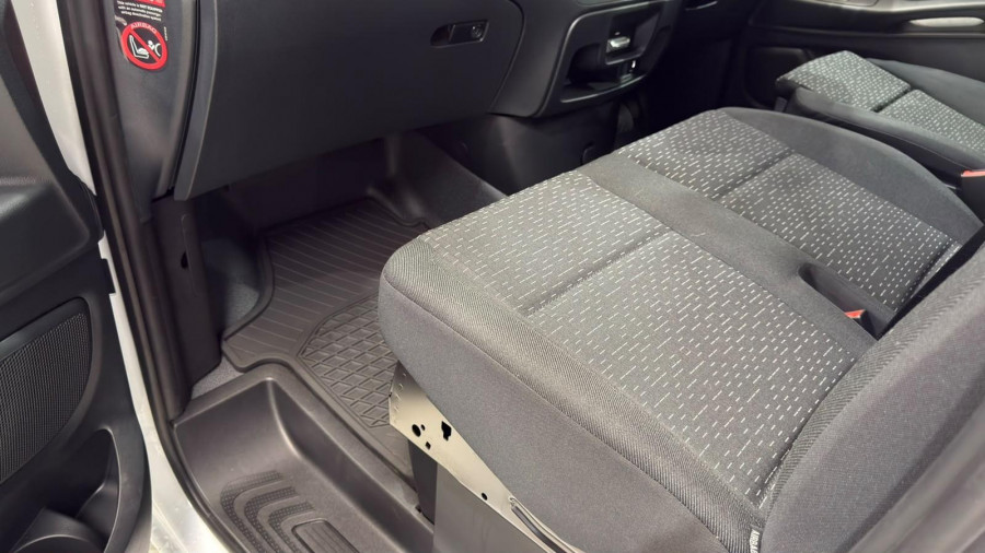 2026 Mercedes-Benz Vito 447 116CDI LWB Van Image 31