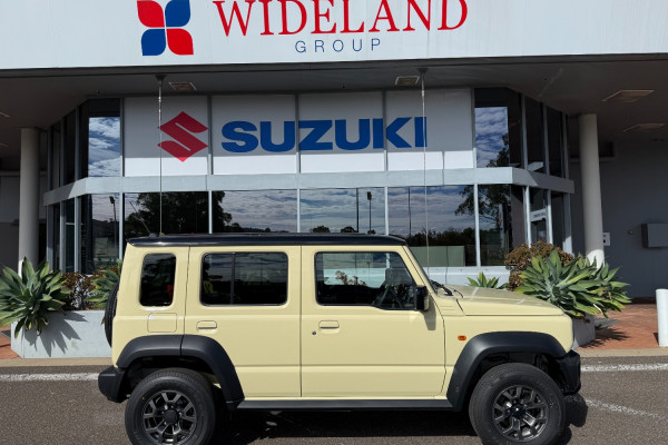 2025 Suzuki Jimny XL Wagon Image 2