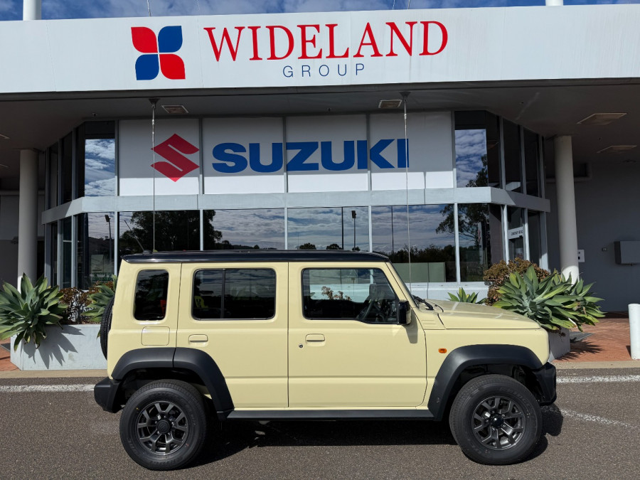 2025 Suzuki Jimny XL Wagon Image 2