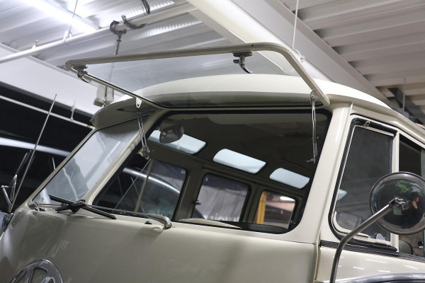 1966 Volkswagen Transporter Type 1 Microbus Bus image 7