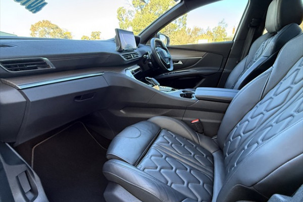 2021 Peugeot 5008 P87 GT SUV Image 16