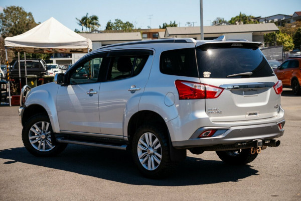2017 Isuzu MU-X LS-T SUV Image 2