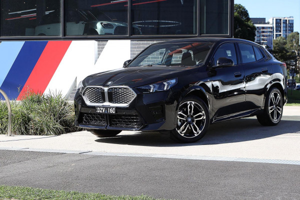 BMW iX2 eDrive20 M Sport U10