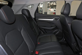 2024 MG ZST  Essence SUV