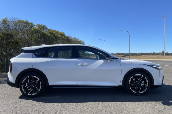 2026 Kia K4 CL4m GT-Line Hatch Image 2