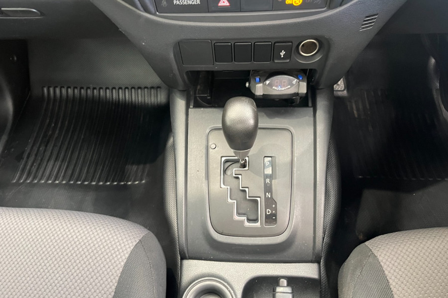 2019 Mitsubishi Triton MR GLX Cab Chassis Image 12