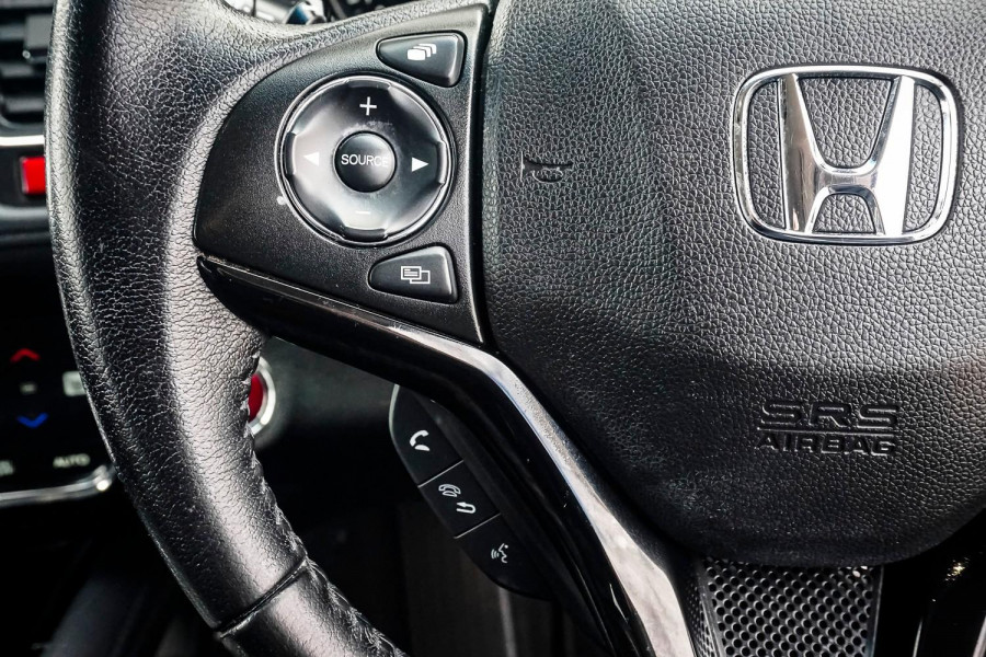 2015 Honda HR-V  VTi-L SUV Image 9