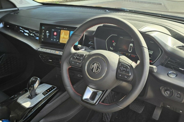 2024 MG MG5 AP32 Essence Sedan