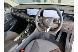 2024 MY24.5 MG HS AS33 Vibe SUV