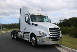 Freightliner Cascadia Prime Mover 126