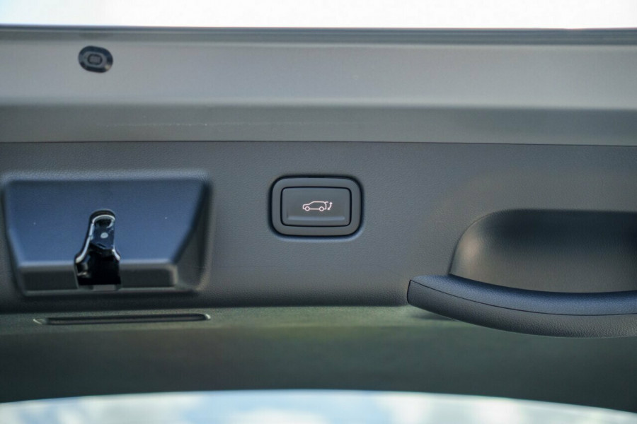 2025 Hyundai KONA SX2.V2 Hybrid Premium SUV Image 9