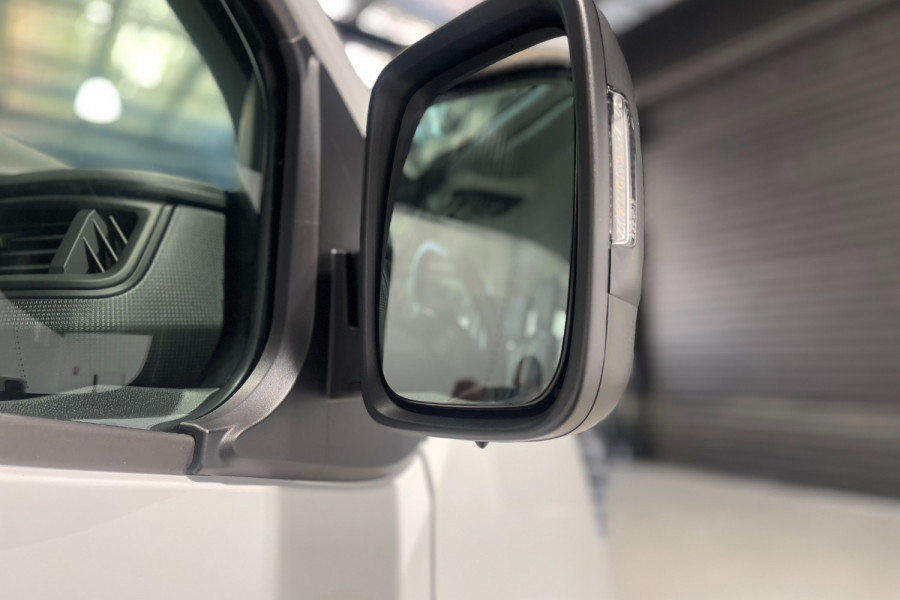 2023 Renault Trafic X82 Crew Pro Van Image 10